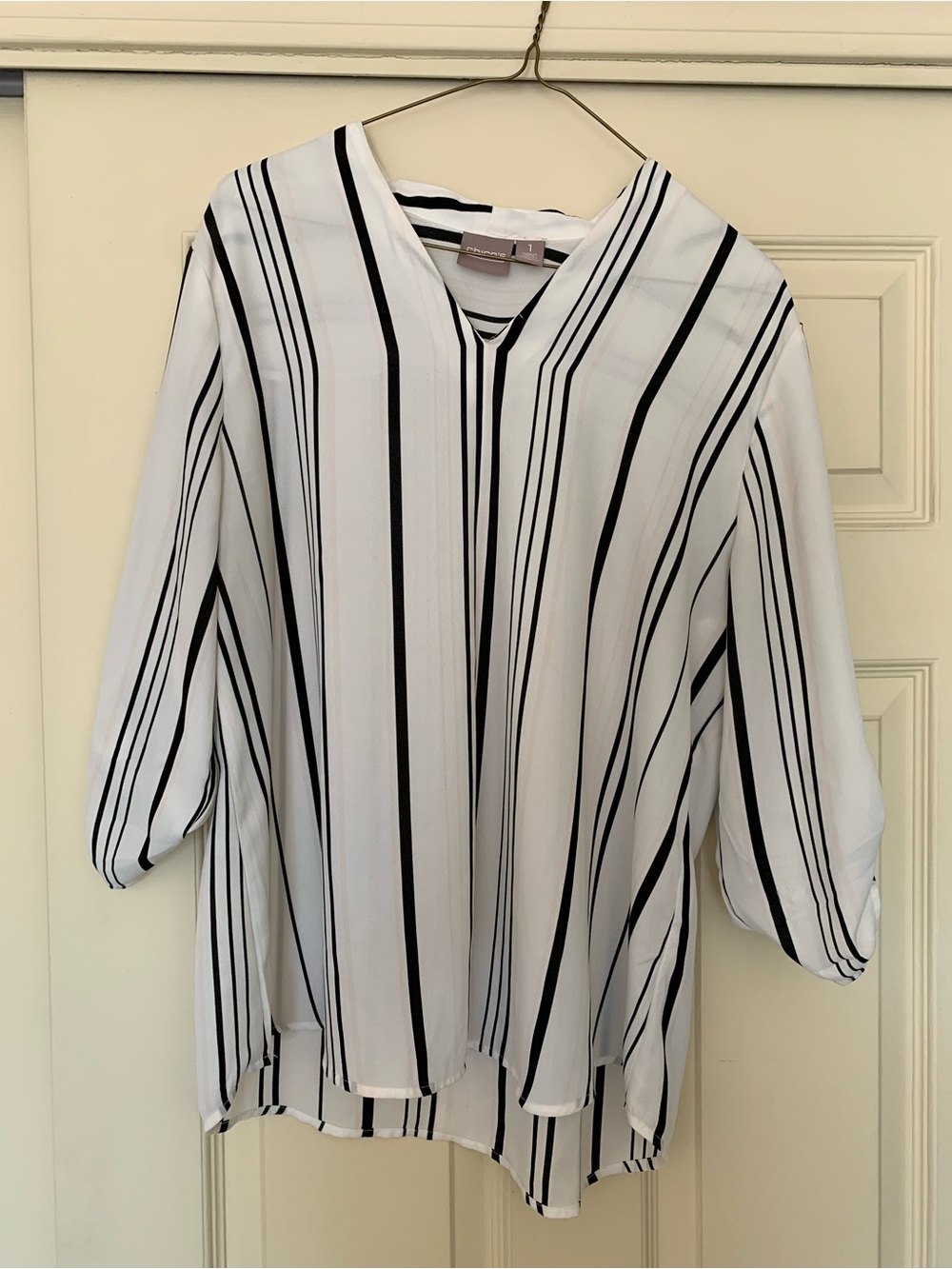 Chico's Striped Roll Tab V-Neck Tunic Blouse Size 1 Medium Pink Accents